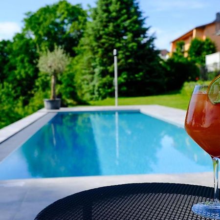 Restaurant & Pension U Hradu Šternberk Екстериор снимка