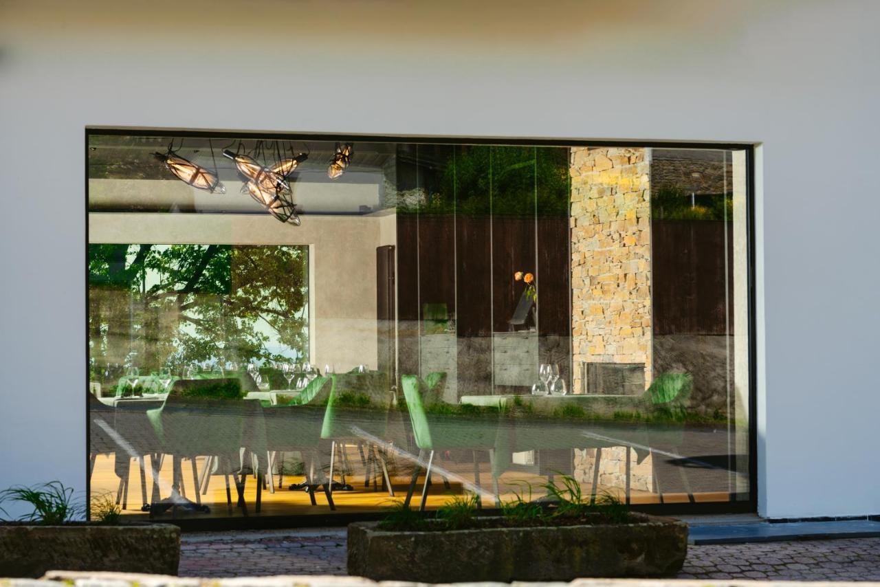 Restaurant & Pension U Hradu Šternberk Екстериор снимка