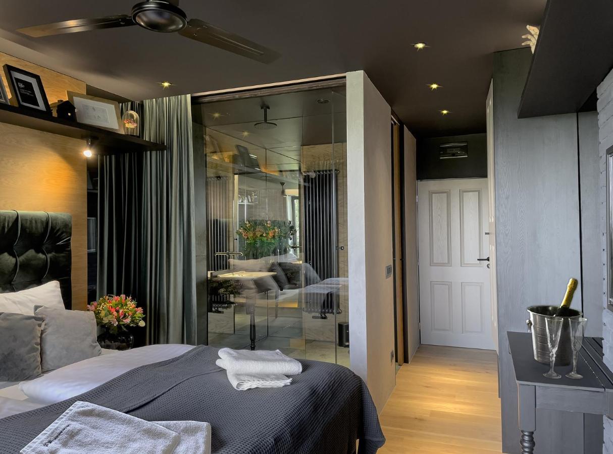 Restaurant & Pension U Hradu Šternberk Екстериор снимка